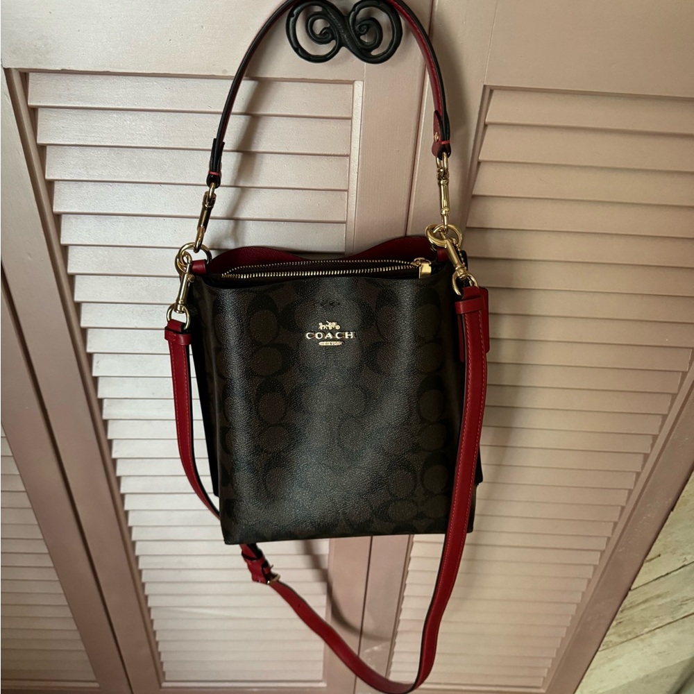 Coach Bucket Bag